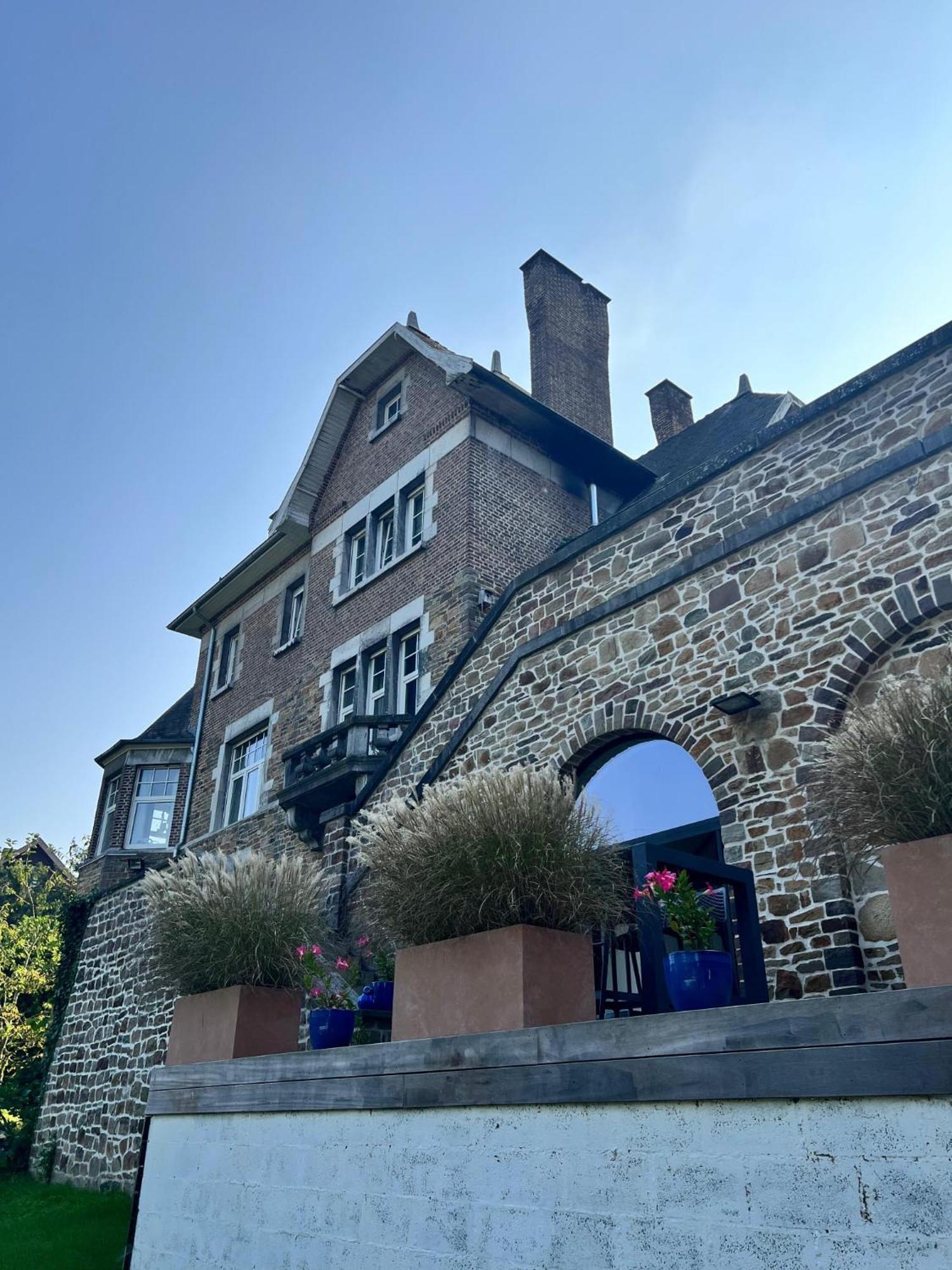 Apartament Le Castel Mosan Namur Zewnętrze zdjęcie